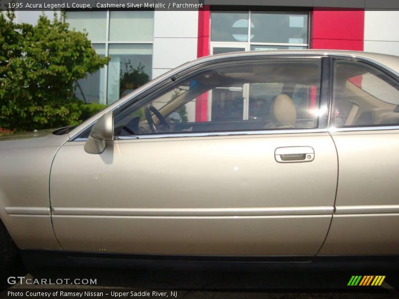 Cashmere Silver Metallic / Parchment 1995 Acura Legend L Coupe