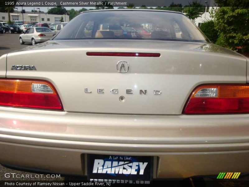 Cashmere Silver Metallic / Parchment 1995 Acura Legend L Coupe