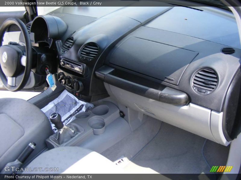 Black / Grey 2000 Volkswagen New Beetle GLS Coupe
