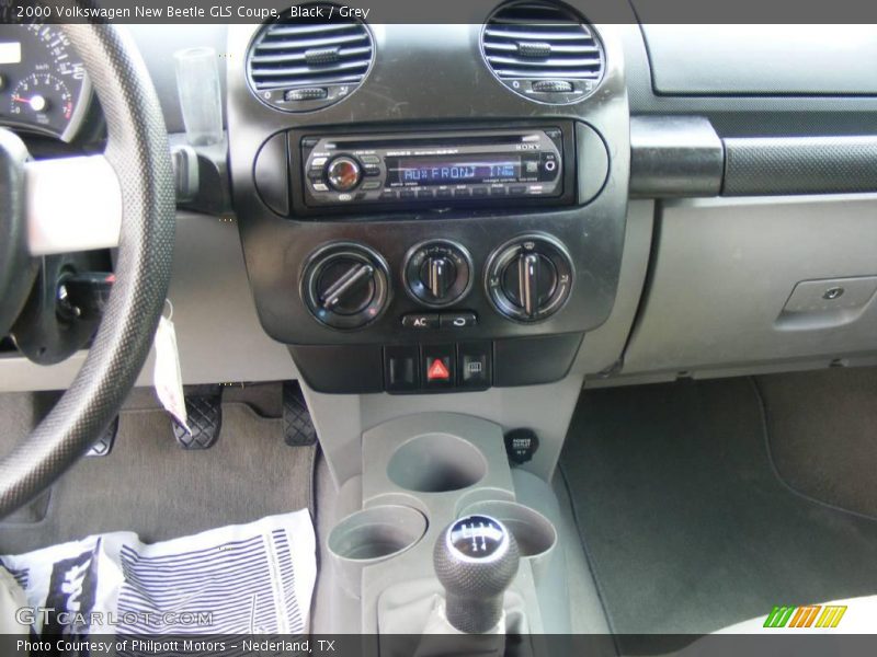 Black / Grey 2000 Volkswagen New Beetle GLS Coupe