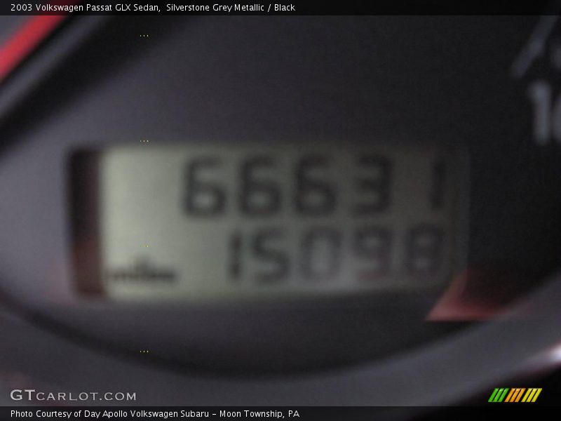 Silverstone Grey Metallic / Black 2003 Volkswagen Passat GLX Sedan