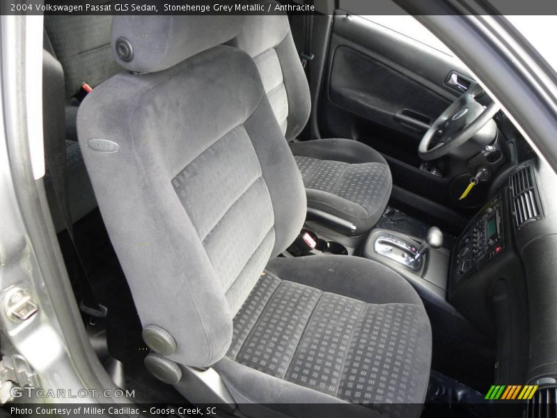 Stonehenge Grey Metallic / Anthracite 2004 Volkswagen Passat GLS Sedan
