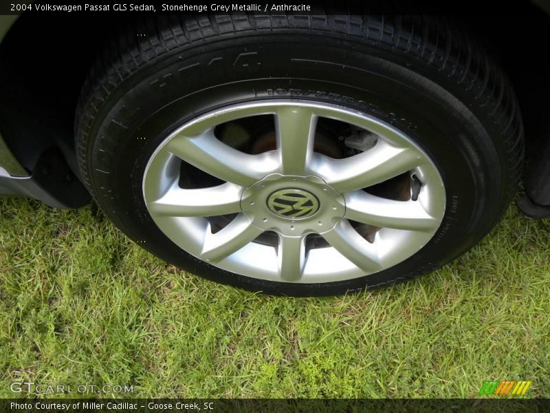 Stonehenge Grey Metallic / Anthracite 2004 Volkswagen Passat GLS Sedan