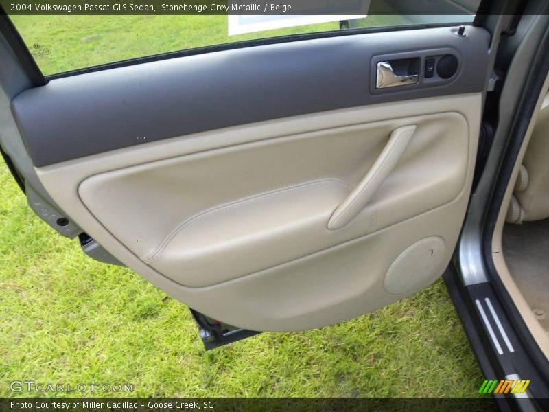 Stonehenge Grey Metallic / Beige 2004 Volkswagen Passat GLS Sedan