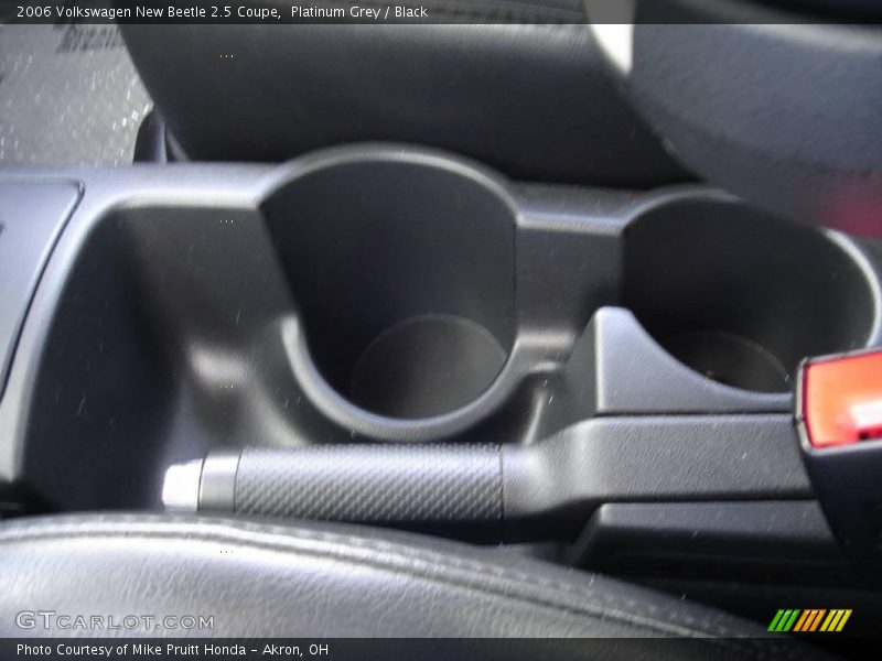 Platinum Grey / Black 2006 Volkswagen New Beetle 2.5 Coupe