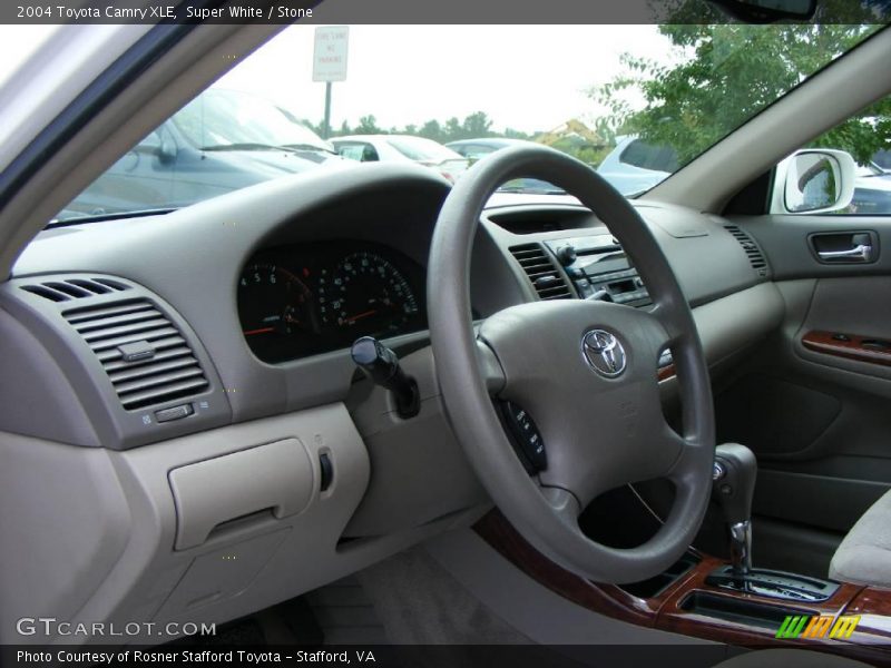 Super White / Stone 2004 Toyota Camry XLE