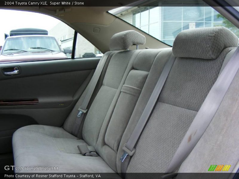 Super White / Stone 2004 Toyota Camry XLE