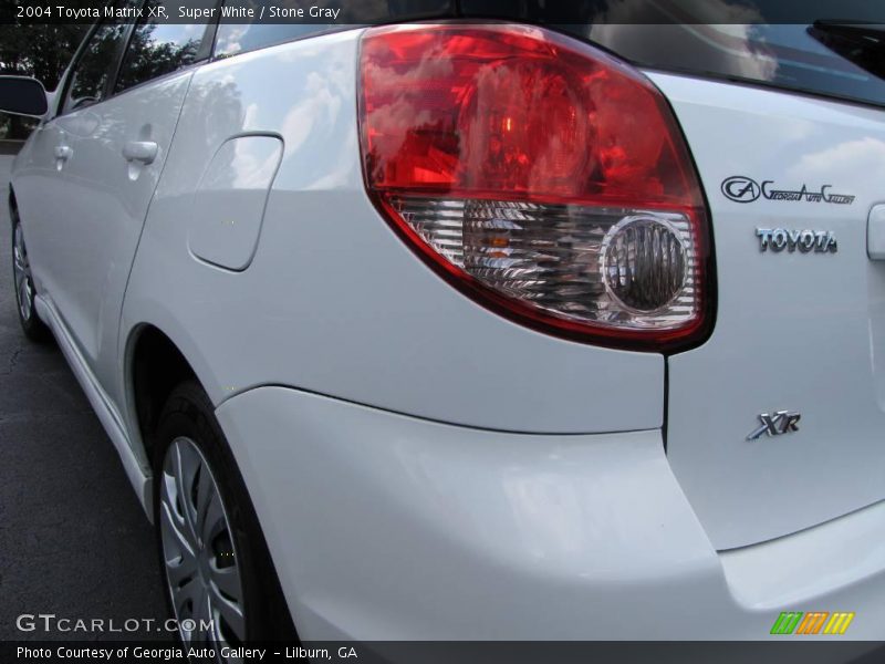 Super White / Stone Gray 2004 Toyota Matrix XR