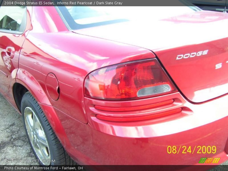 Inferno Red Pearlcoat / Dark Slate Gray 2004 Dodge Stratus ES Sedan