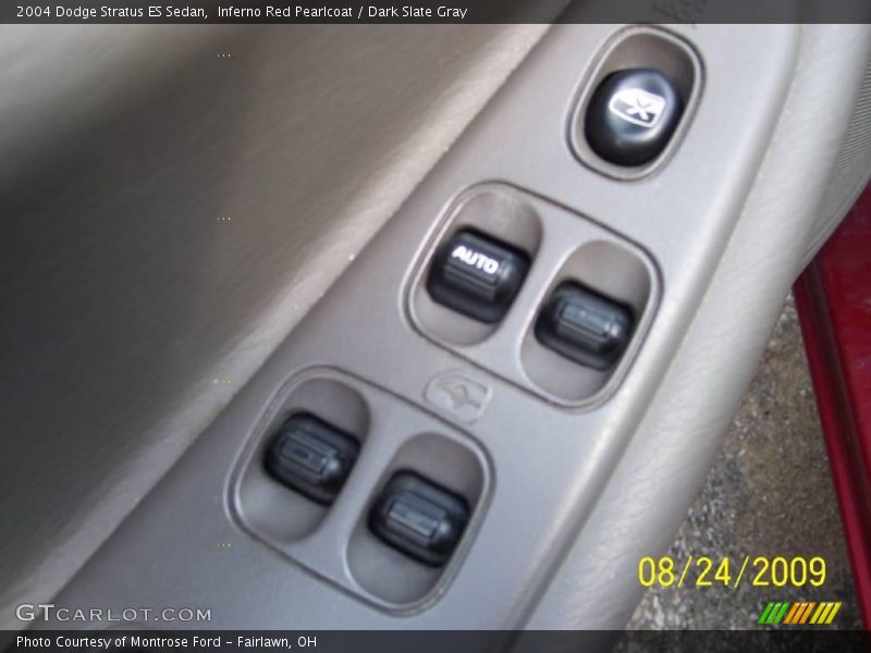 Inferno Red Pearlcoat / Dark Slate Gray 2004 Dodge Stratus ES Sedan