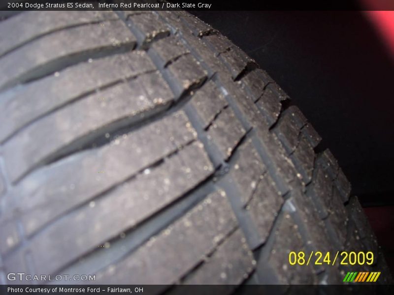 Inferno Red Pearlcoat / Dark Slate Gray 2004 Dodge Stratus ES Sedan