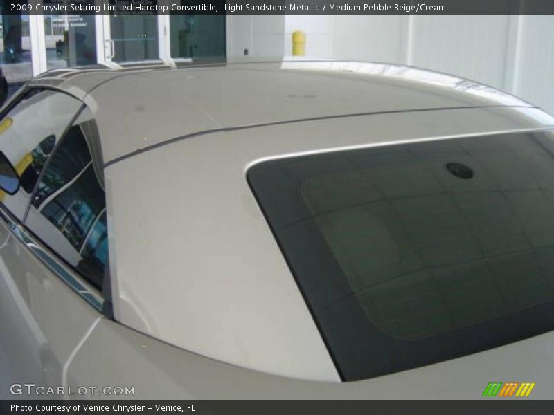 Light Sandstone Metallic / Medium Pebble Beige/Cream 2009 Chrysler Sebring Limited Hardtop Convertible