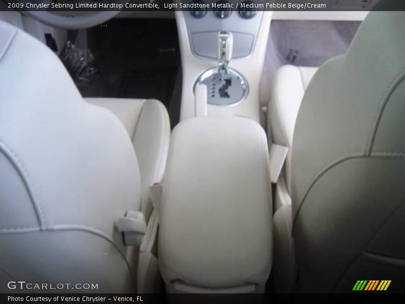 Light Sandstone Metallic / Medium Pebble Beige/Cream 2009 Chrysler Sebring Limited Hardtop Convertible