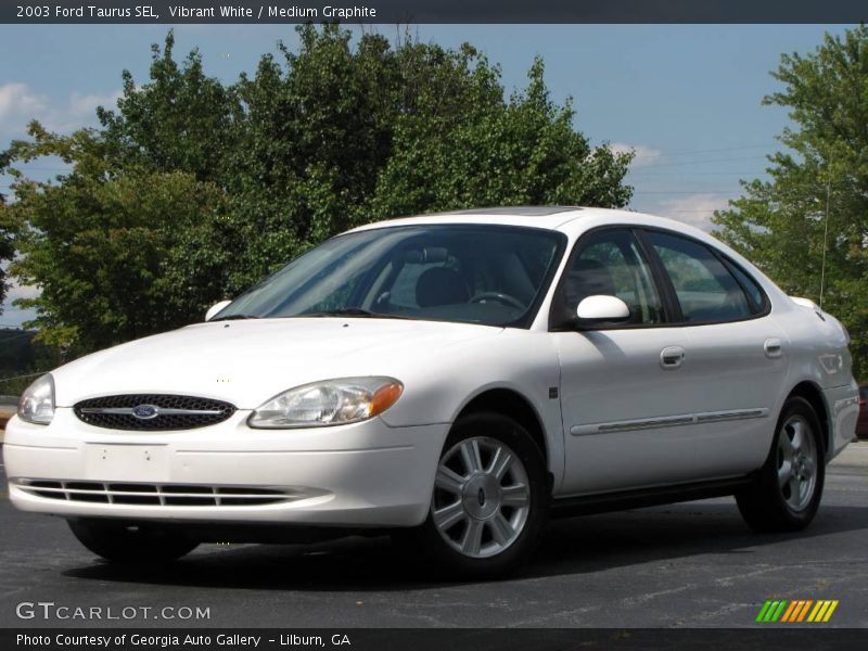 Vibrant White / Medium Graphite 2003 Ford Taurus SEL