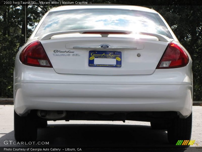 Vibrant White / Medium Graphite 2003 Ford Taurus SEL