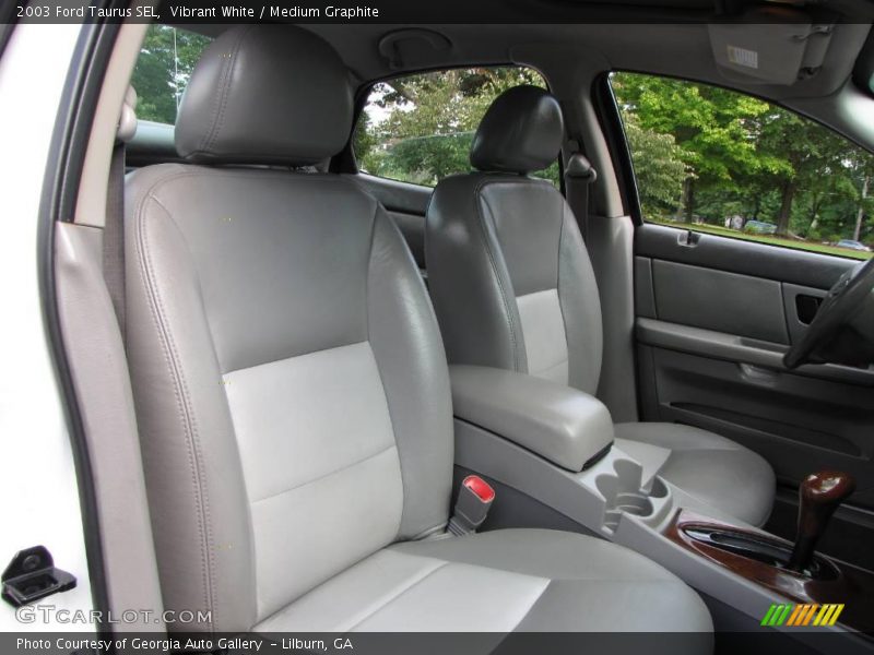 Vibrant White / Medium Graphite 2003 Ford Taurus SEL