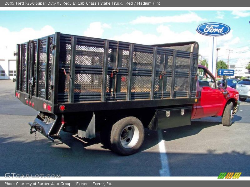 Red / Medium Flint 2005 Ford F350 Super Duty XL Regular Cab Chassis Stake Truck