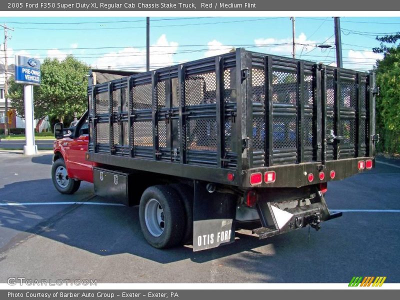 Red / Medium Flint 2005 Ford F350 Super Duty XL Regular Cab Chassis Stake Truck