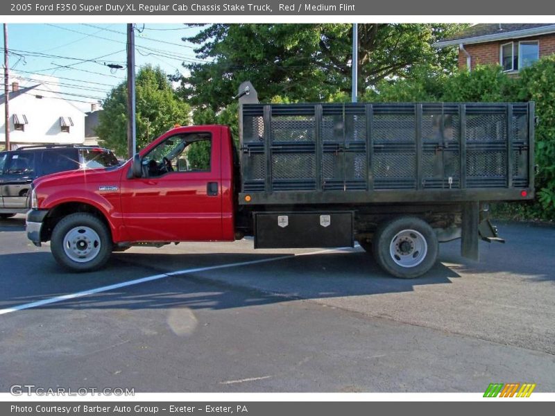 Red / Medium Flint 2005 Ford F350 Super Duty XL Regular Cab Chassis Stake Truck