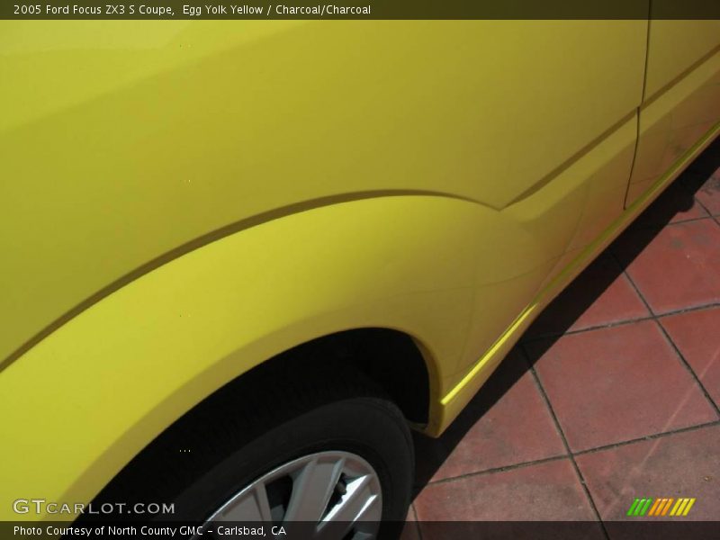 Egg Yolk Yellow / Charcoal/Charcoal 2005 Ford Focus ZX3 S Coupe