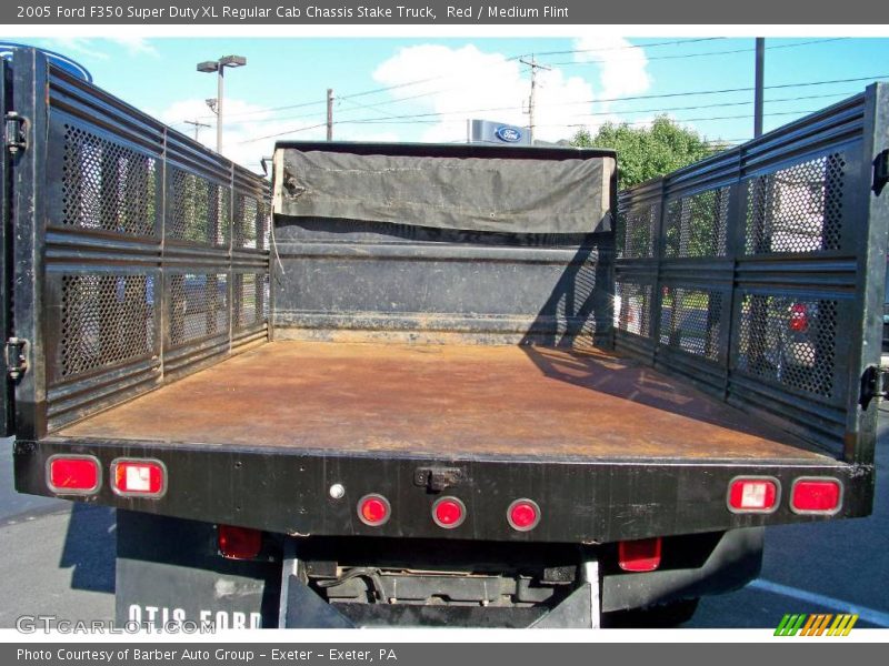 Red / Medium Flint 2005 Ford F350 Super Duty XL Regular Cab Chassis Stake Truck