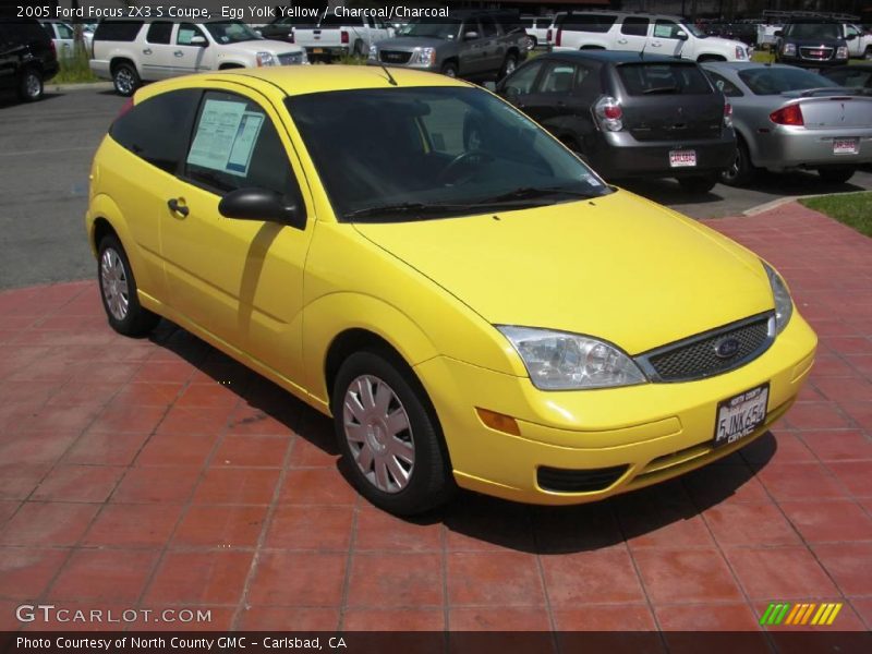 Egg Yolk Yellow / Charcoal/Charcoal 2005 Ford Focus ZX3 S Coupe