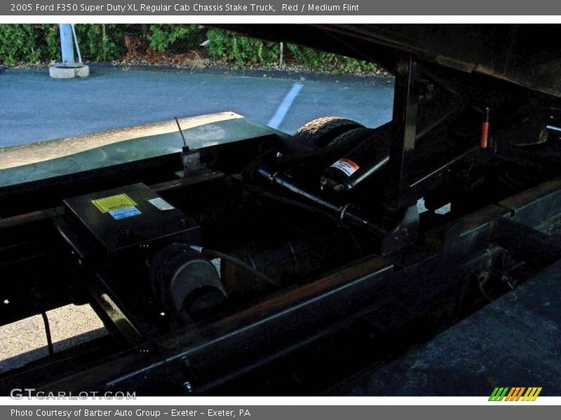 Red / Medium Flint 2005 Ford F350 Super Duty XL Regular Cab Chassis Stake Truck