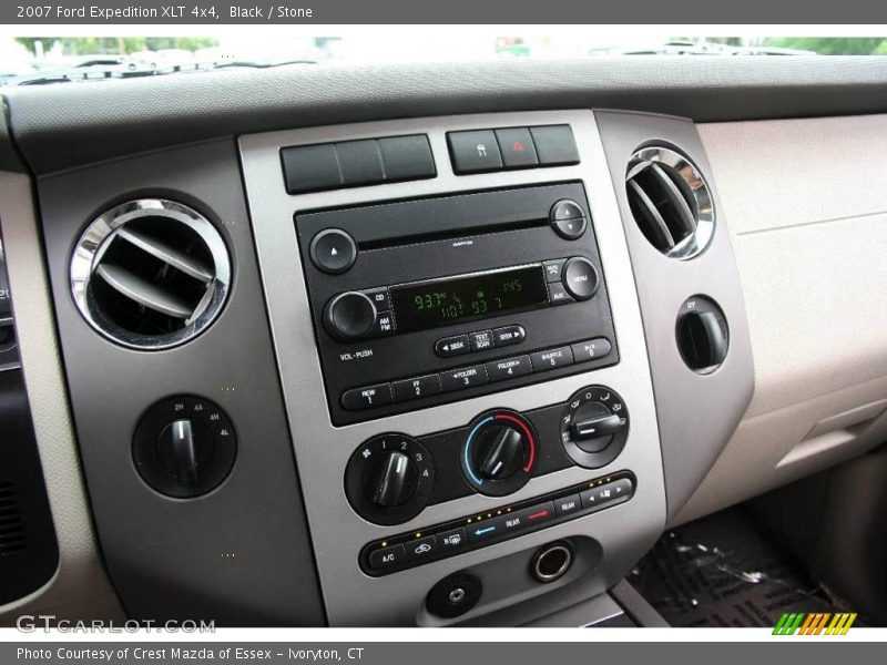 Black / Stone 2007 Ford Expedition XLT 4x4