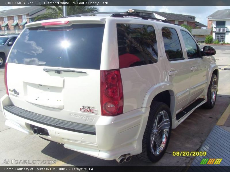 Diamond White Tri-Coat / Ebony Black 2007 GMC Yukon SLT