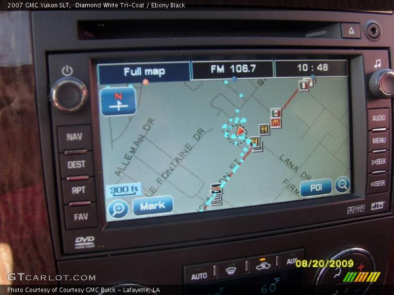 Diamond White Tri-Coat / Ebony Black 2007 GMC Yukon SLT