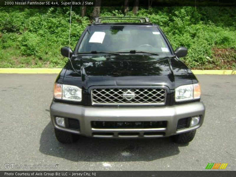 Super Black / Slate 2000 Nissan Pathfinder SE 4x4