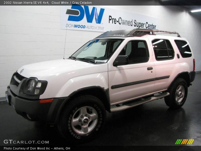 Cloud White / Gray Celadon 2002 Nissan Xterra SE V6 4x4