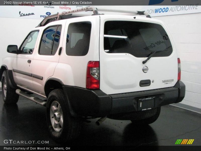 Cloud White / Gray Celadon 2002 Nissan Xterra SE V6 4x4