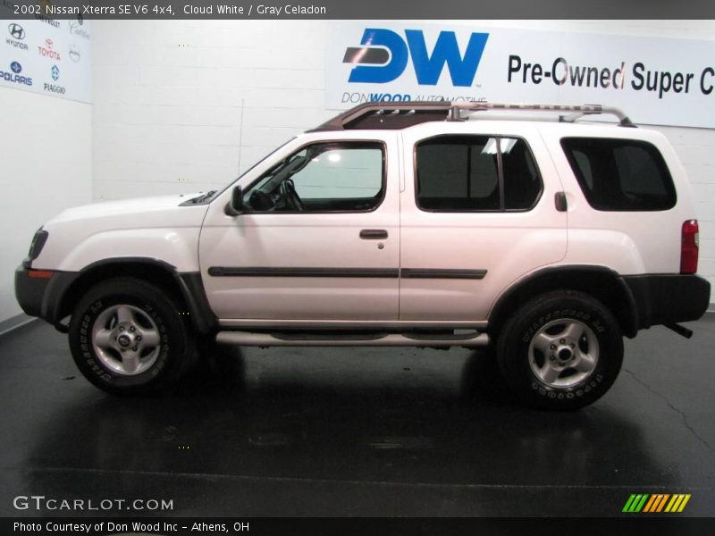 Cloud White / Gray Celadon 2002 Nissan Xterra SE V6 4x4