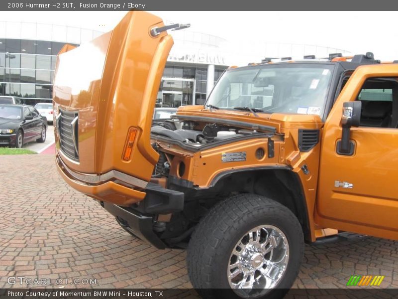 Fusion Orange / Ebony 2006 Hummer H2 SUT