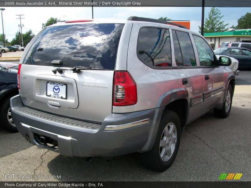 Mineral Silver Metallic / Dark Gray/Light Gray 2005 Isuzu Ascender S 4x4
