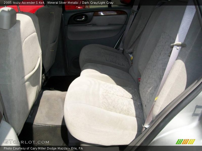 Mineral Silver Metallic / Dark Gray/Light Gray 2005 Isuzu Ascender S 4x4