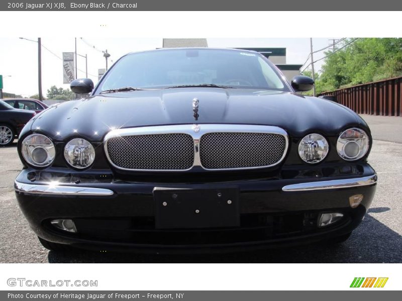 Ebony Black / Charcoal 2006 Jaguar XJ XJ8