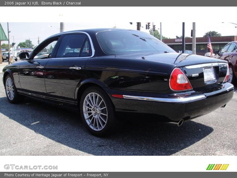 Ebony Black / Charcoal 2006 Jaguar XJ XJ8