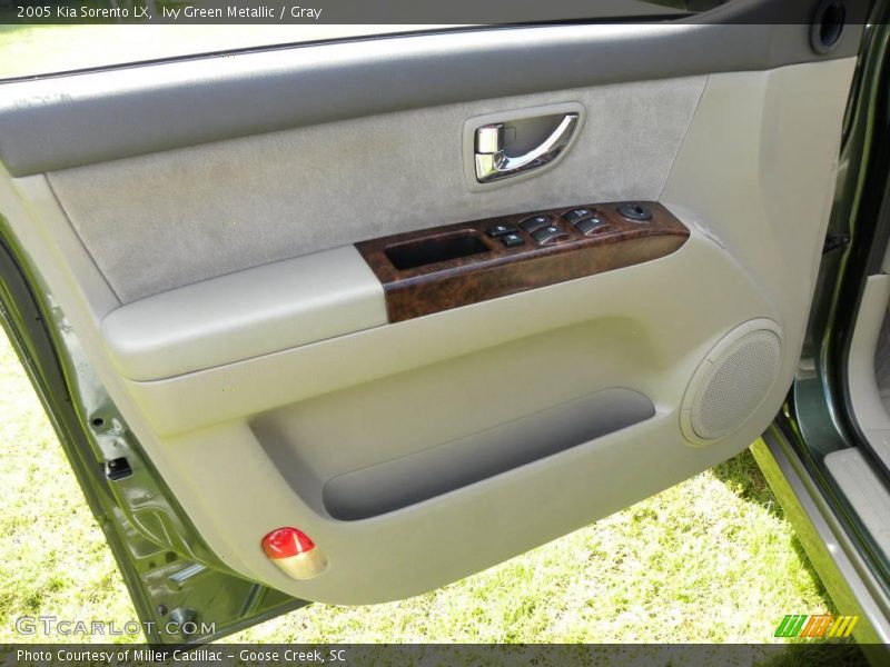 Ivy Green Metallic / Gray 2005 Kia Sorento LX