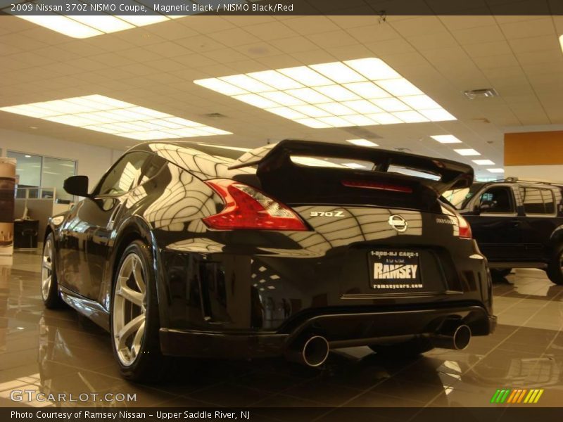 Magnetic Black / NISMO Black/Red 2009 Nissan 370Z NISMO Coupe