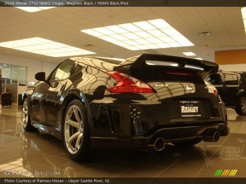 Magnetic Black / NISMO Black/Red 2009 Nissan 370Z NISMO Coupe