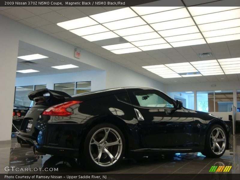 Magnetic Black / NISMO Black/Red 2009 Nissan 370Z NISMO Coupe