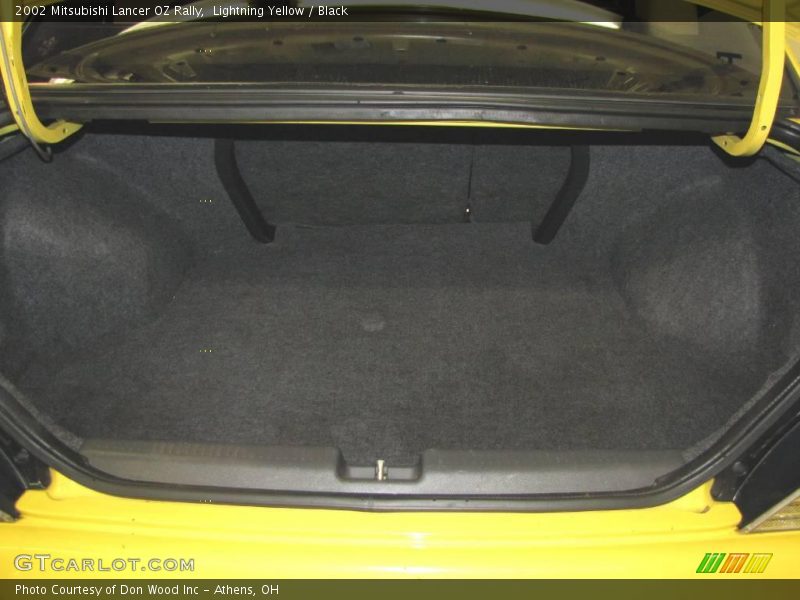Lightning Yellow / Black 2002 Mitsubishi Lancer OZ Rally