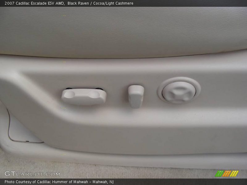 Black Raven / Cocoa/Light Cashmere 2007 Cadillac Escalade ESV AWD