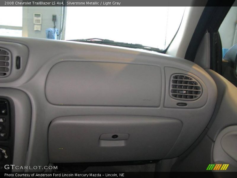 Silverstone Metallic / Light Gray 2008 Chevrolet TrailBlazer LS 4x4