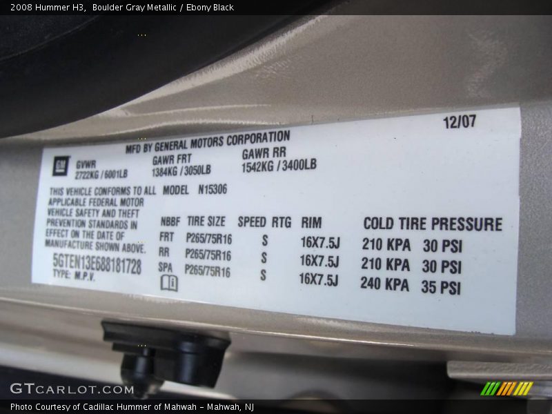 Boulder Gray Metallic / Ebony Black 2008 Hummer H3