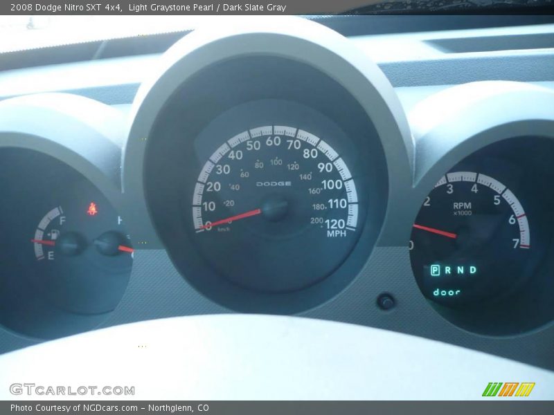 Light Graystone Pearl / Dark Slate Gray 2008 Dodge Nitro SXT 4x4