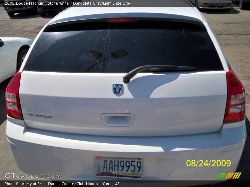 Stone White / Dark Slate Gray/Light Slate Gray 2008 Dodge Magnum