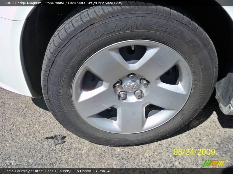 Stone White / Dark Slate Gray/Light Slate Gray 2008 Dodge Magnum